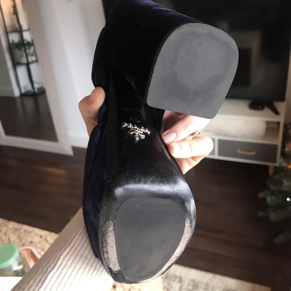 Prada platform heels. - Picture 2 of 4